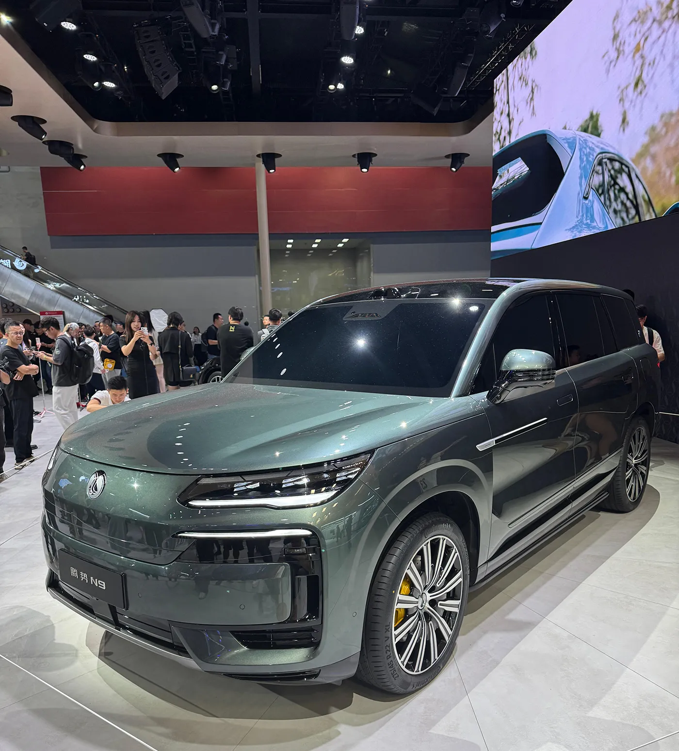 Denza N9 Black Warrior Edition con kit esterno nero presentato ufficialmente - ora disponibile per l'acquisto