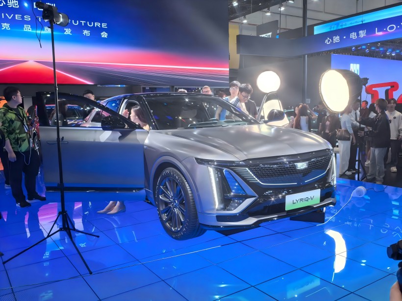 La versione ad alta prestazione del QI 锐歌! La Cadillac Lyriq - V sarà lanciata entro quest'anno.